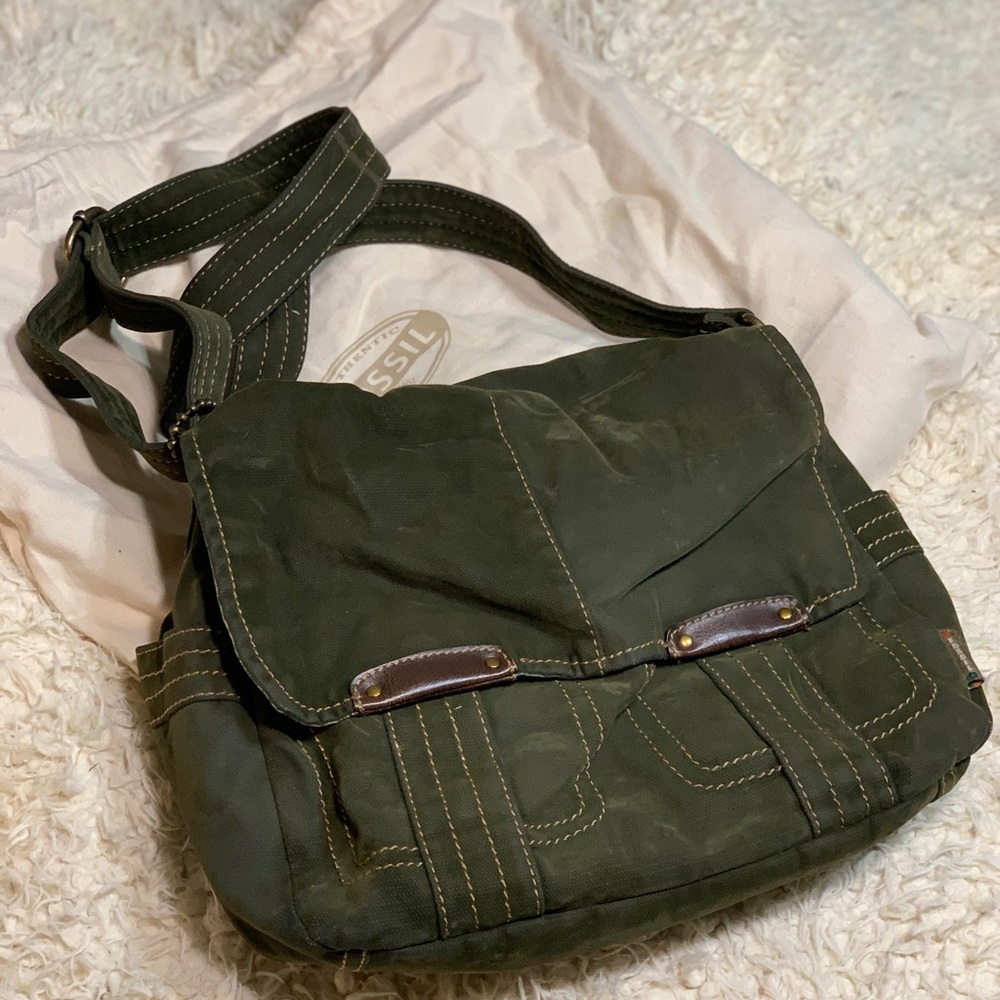 Green Fossil “1954 Collection” Crossbody Bag